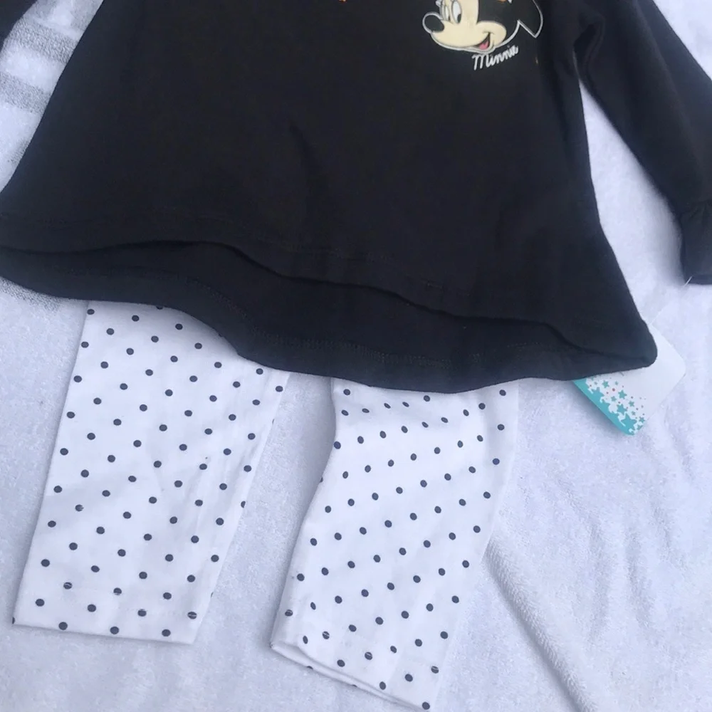 NWT Minnie Mouse outfit 12 mth